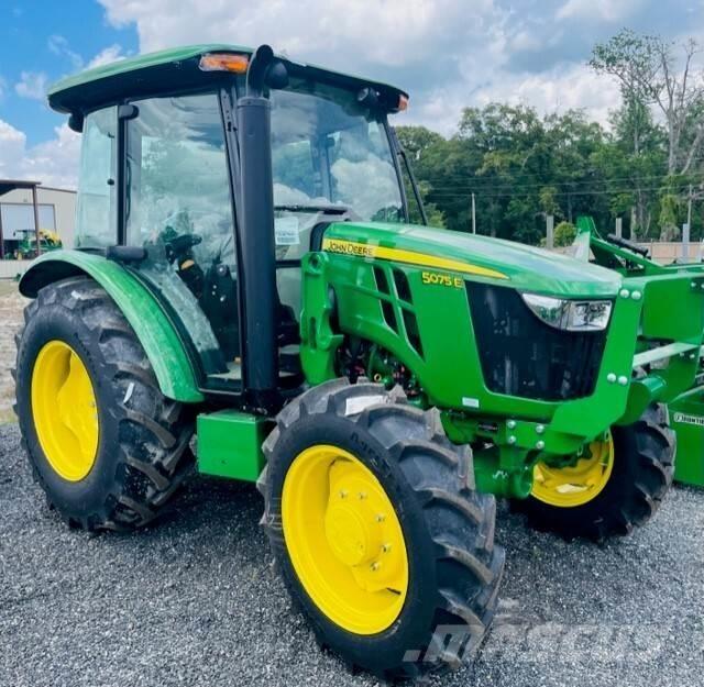 John Deere 5075E Tractores