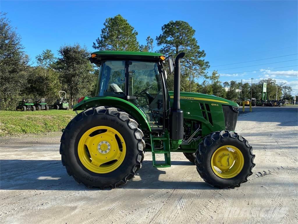 John Deere 6135E Tractores