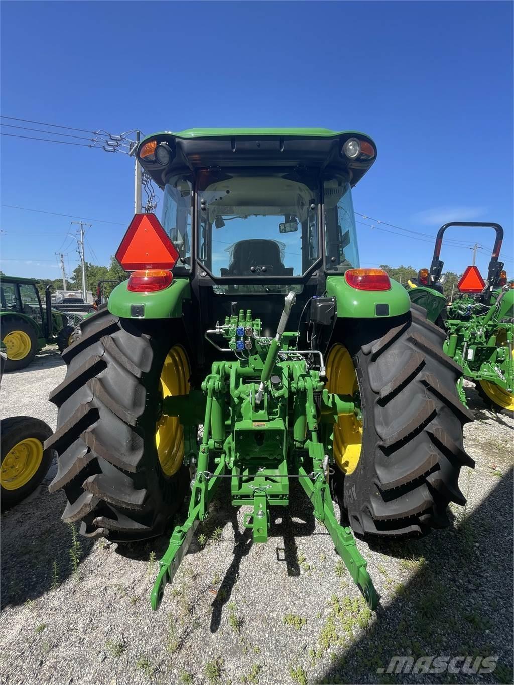 John Deere 6135E Tractores