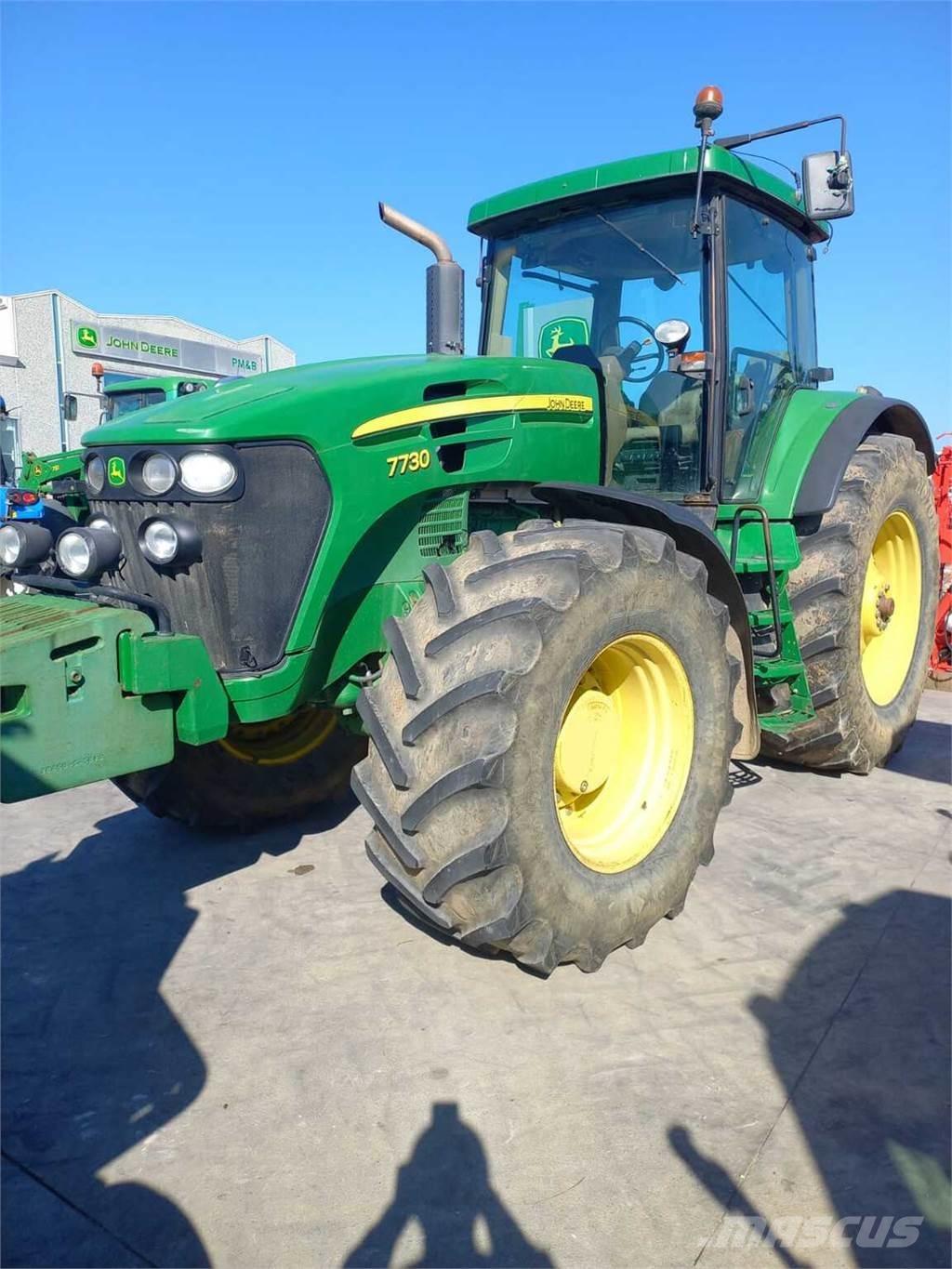 John Deere 7820 Tractores