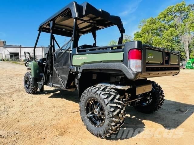 John Deere 825M Maquinarias para servicios públicos