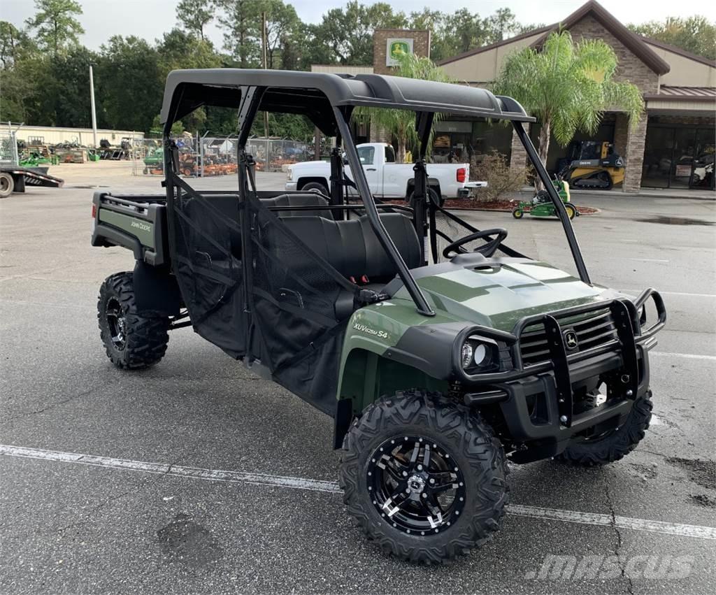 John Deere 825M Maquinarias para servicios públicos