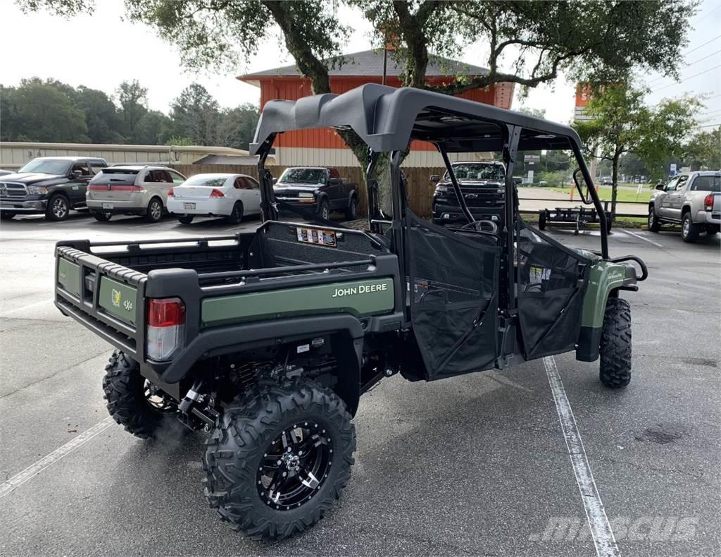 John Deere 825M Maquinarias para servicios públicos