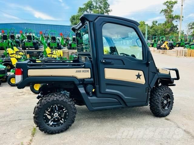 John Deere 835M Maquinarias para servicios públicos