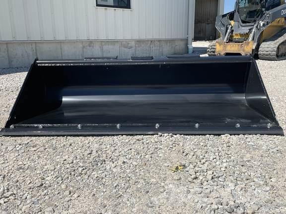 John Deere C84 Otros