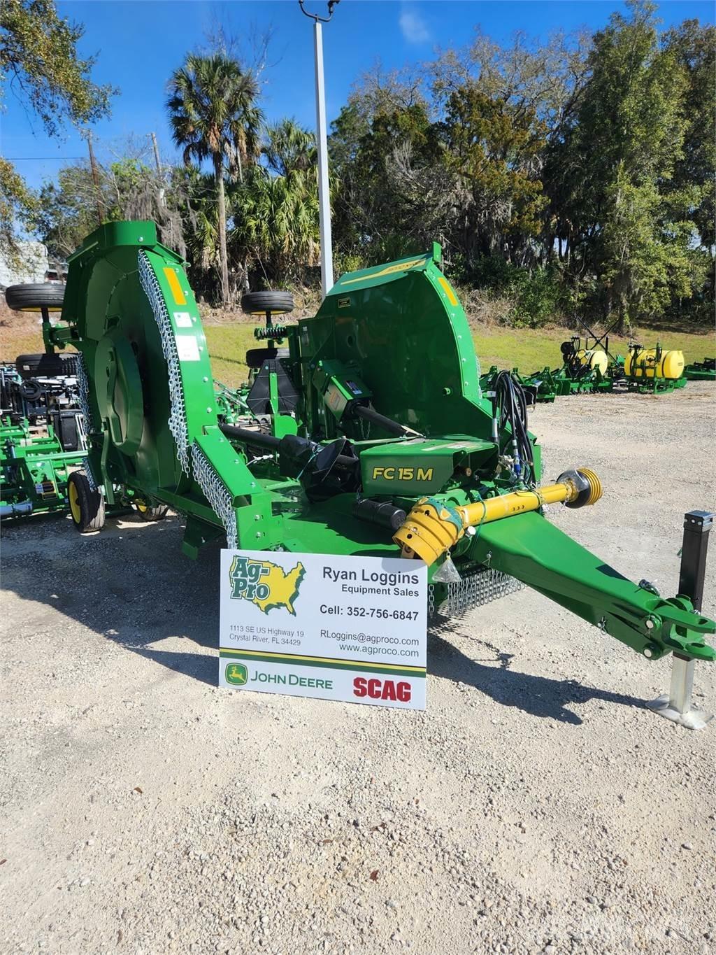 John Deere FC15M Desmenuzadoras, cortadoras y desenrolladoras de pacas