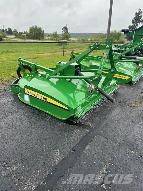 John Deere MX5 Desmenuzadoras, cortadoras y desenrolladoras de pacas