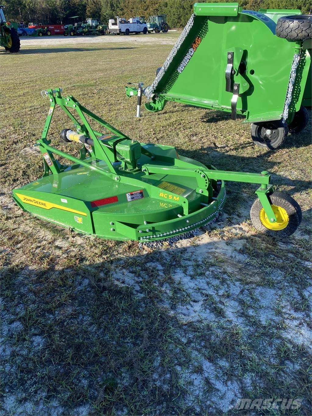 John Deere RC5M Desmenuzadoras, cortadoras y desenrolladoras de pacas