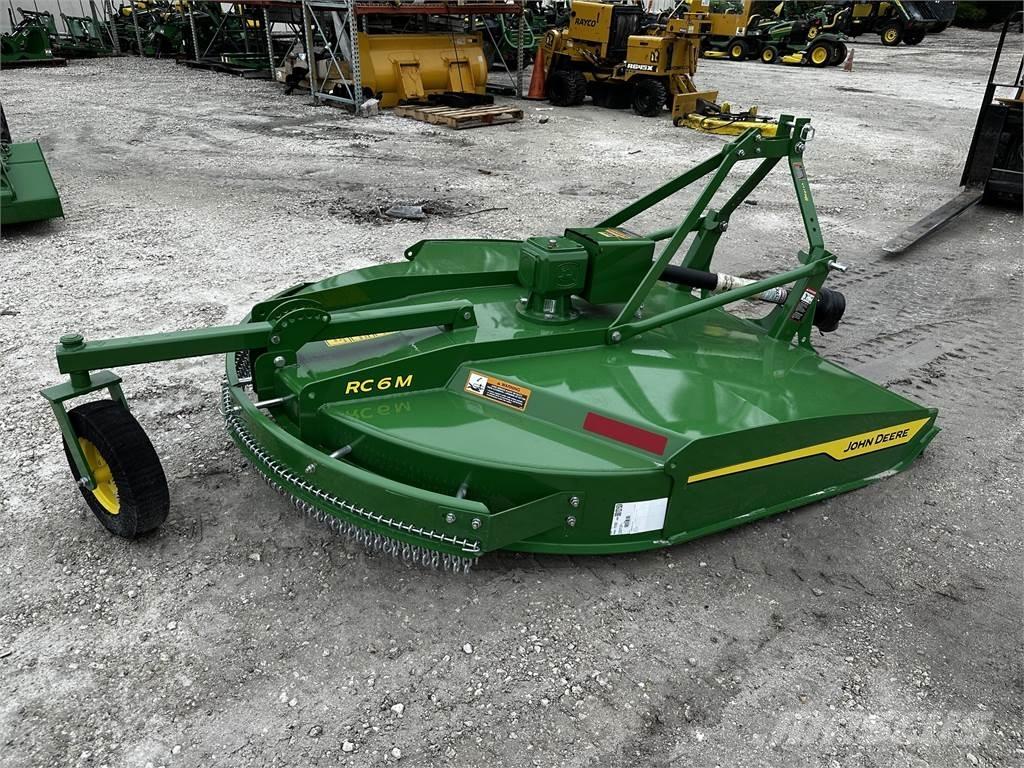 John Deere RC6M Desmenuzadoras, cortadoras y desenrolladoras de pacas