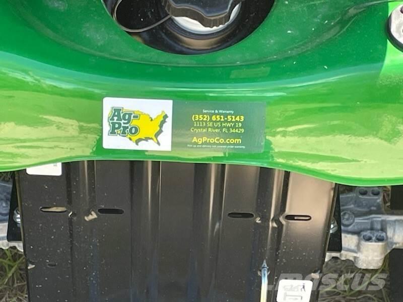 John Deere S100 Tractores corta-césped