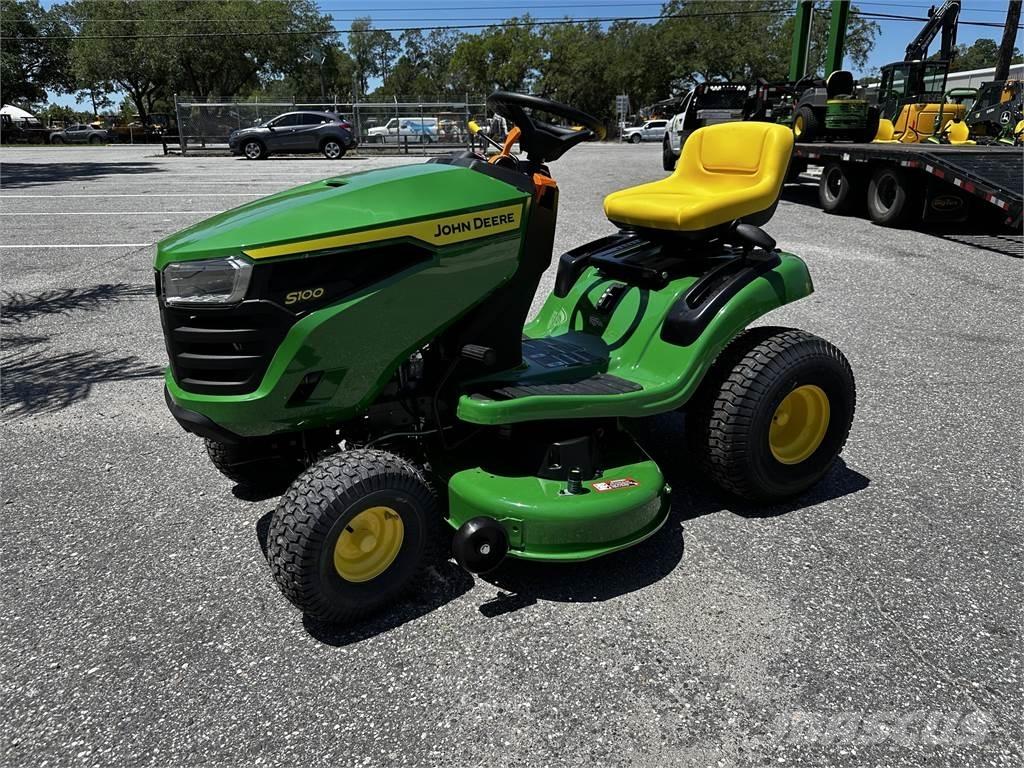 John Deere S100 Tractores corta-césped