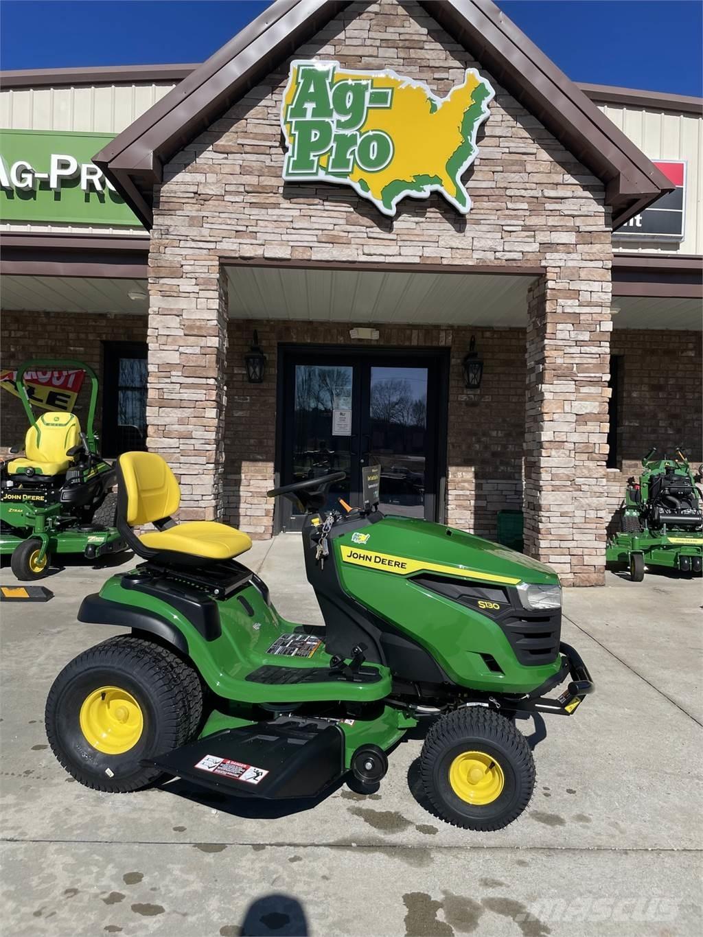 John Deere S130 Tractores corta-césped