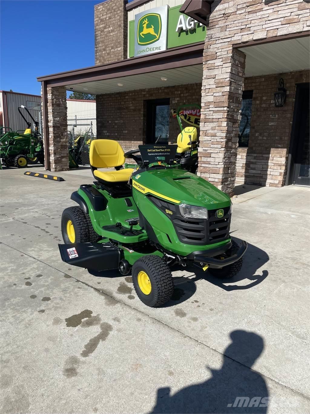 John Deere S130 Tractores corta-césped