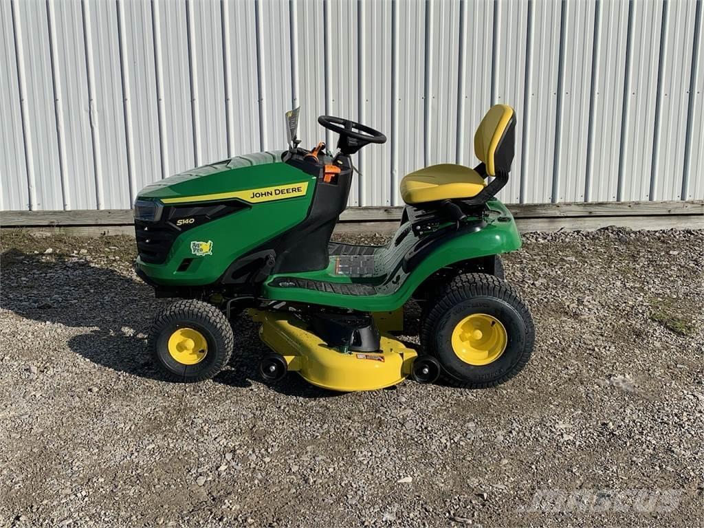 John Deere S140 Tractores corta-césped
