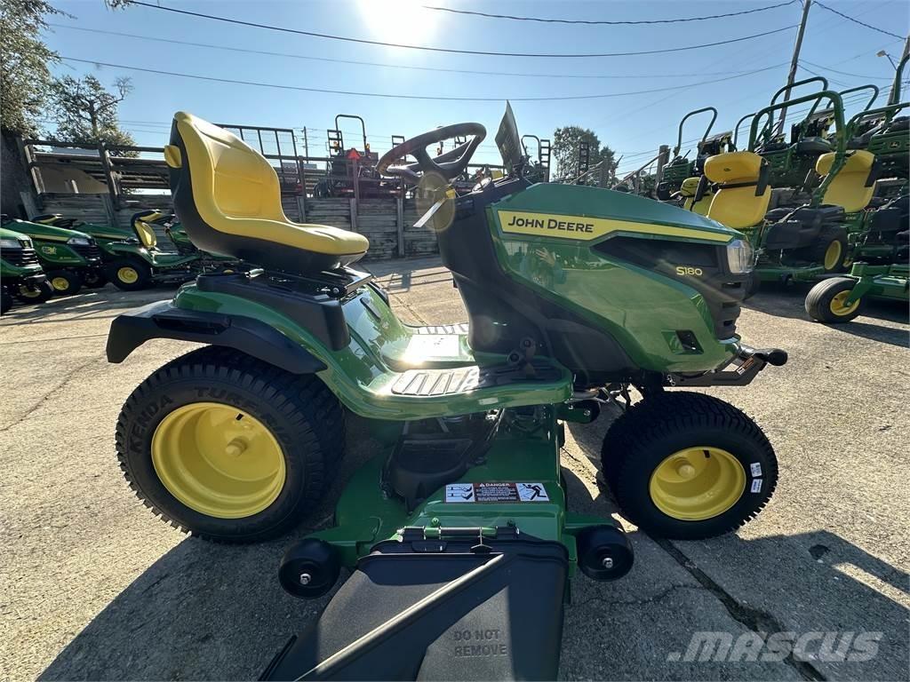 John Deere S180 Tractores compactos
