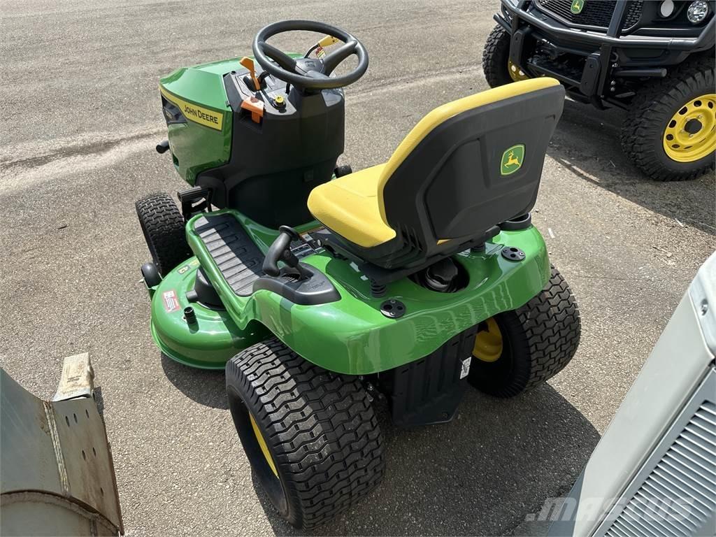 John Deere S220 Tractores corta-césped