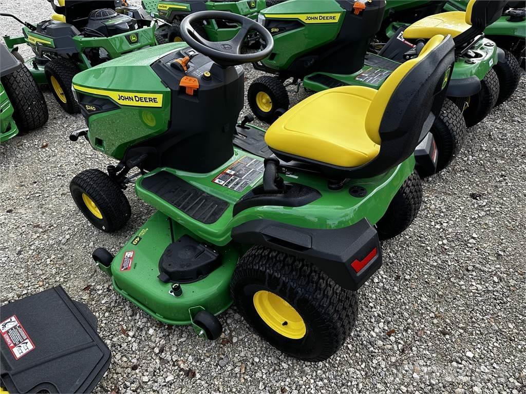 John Deere S240 Tractores compactos