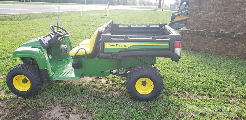 John Deere TX Maquinarias para servicios públicos