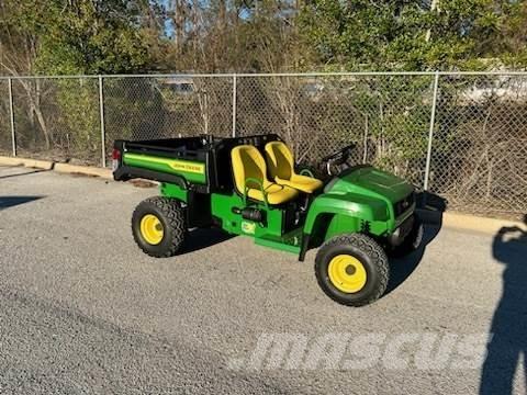 John Deere TX Maquinarias para servicios públicos