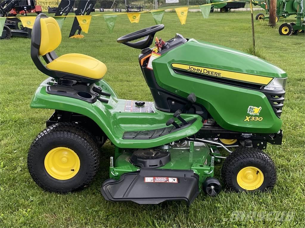 John Deere X330 Tractores compactos