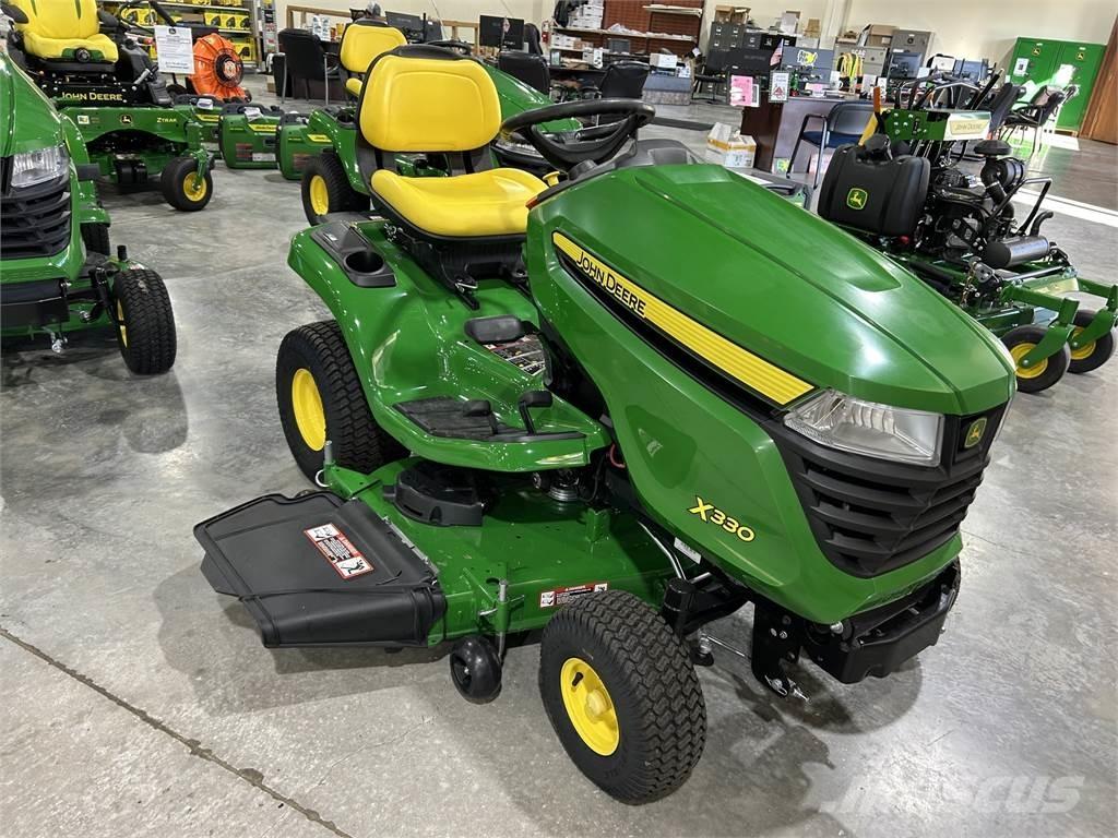 John Deere X330 Tractores compactos
