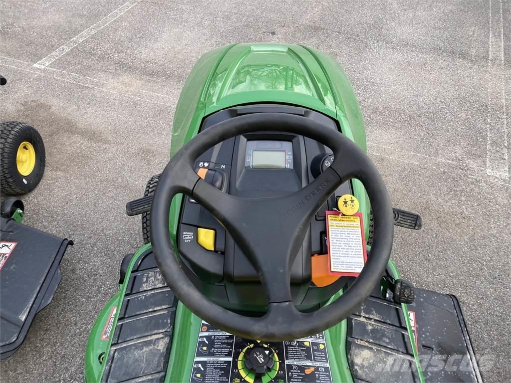 John Deere X330 Tractores compactos