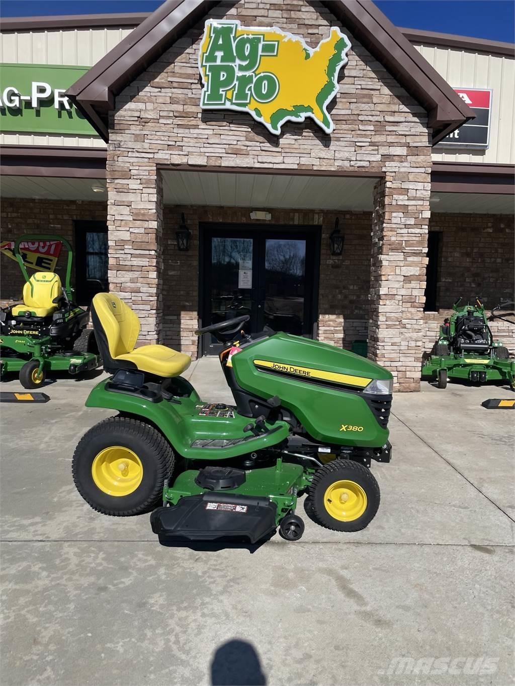 John Deere X380 Tractores compactos