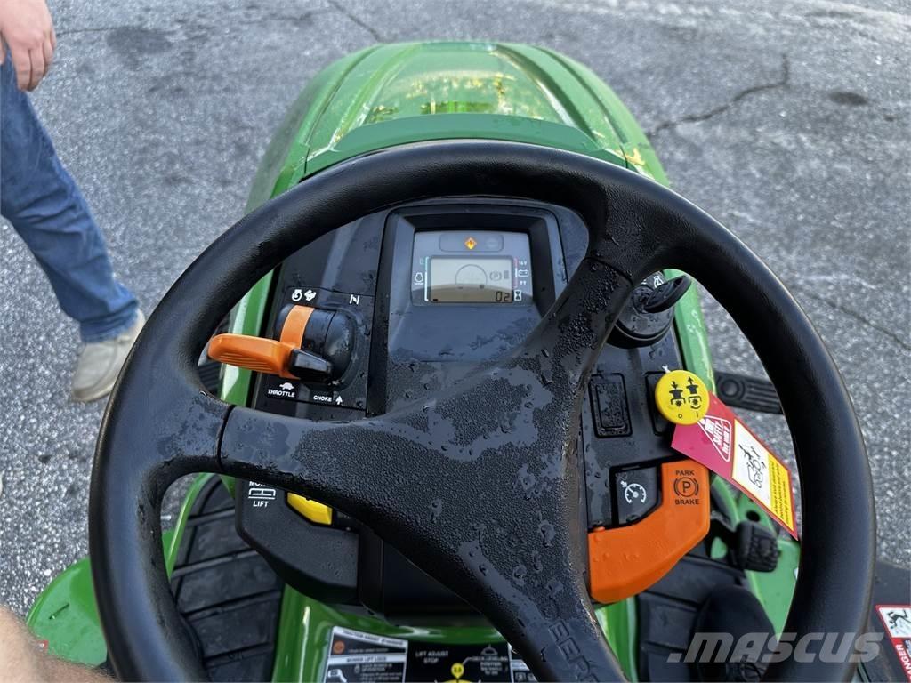 John Deere X380 Tractores compactos