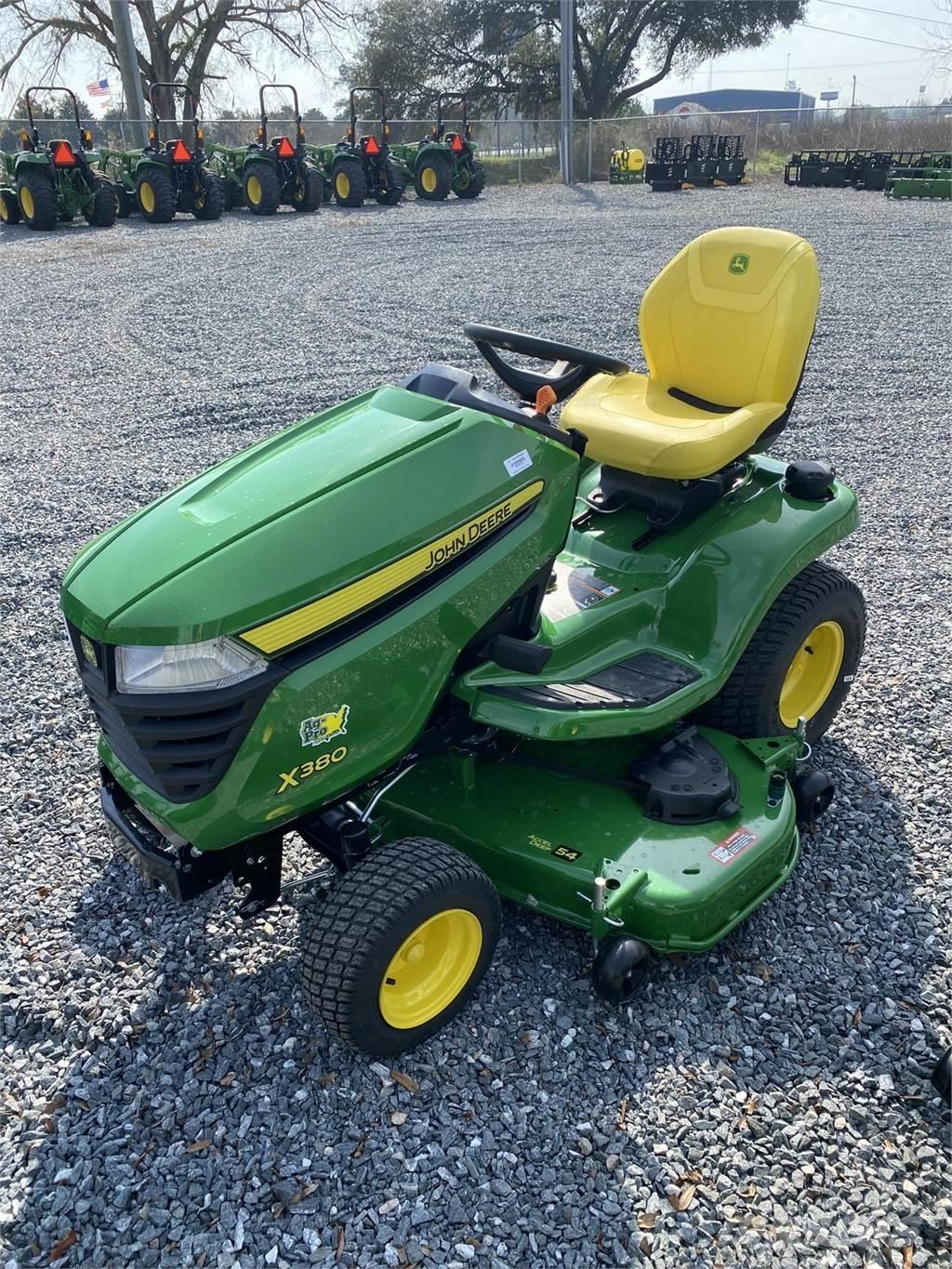 John Deere X380 Tractores compactos