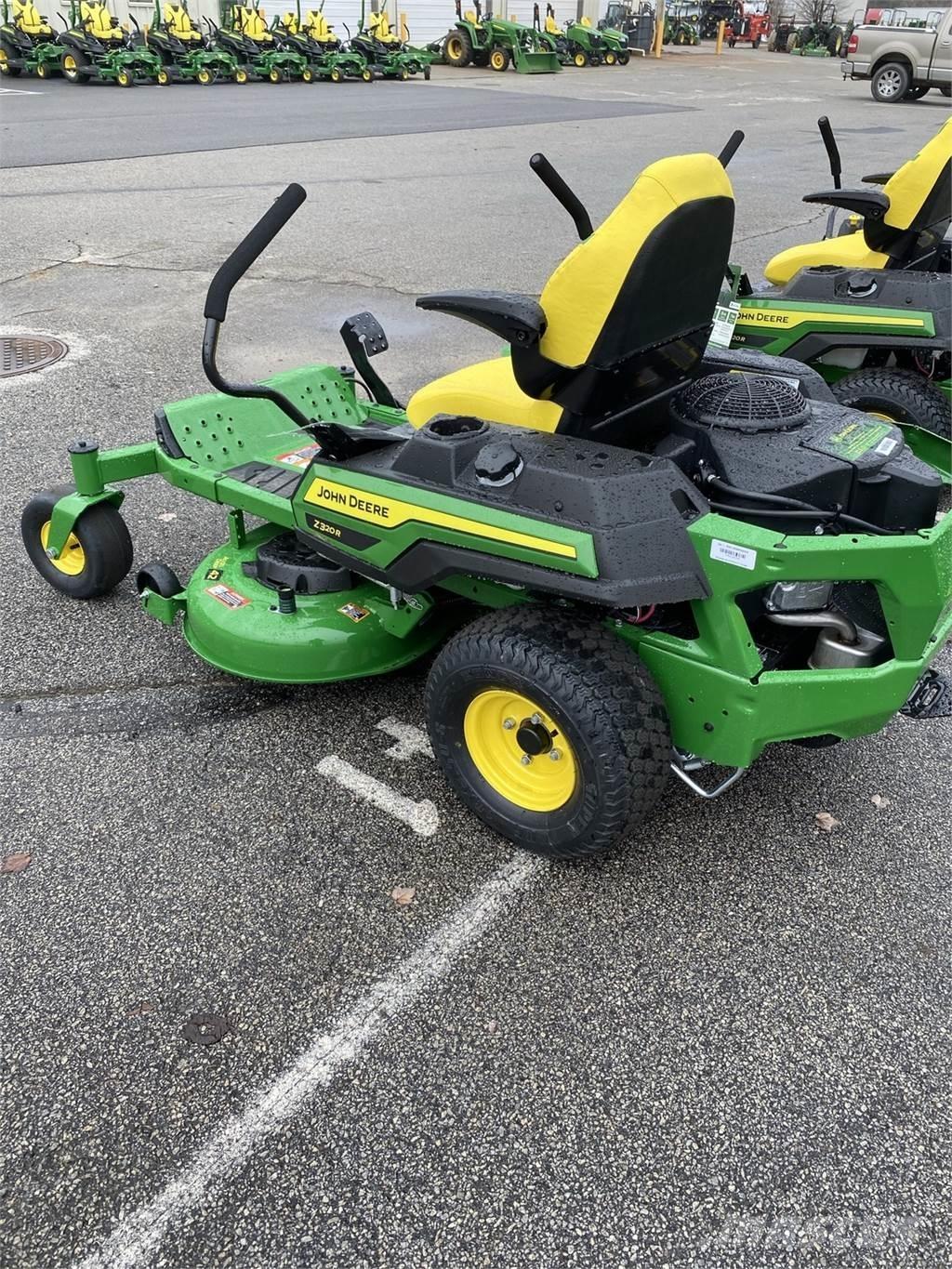 John Deere Z320R Segadoras profesionales