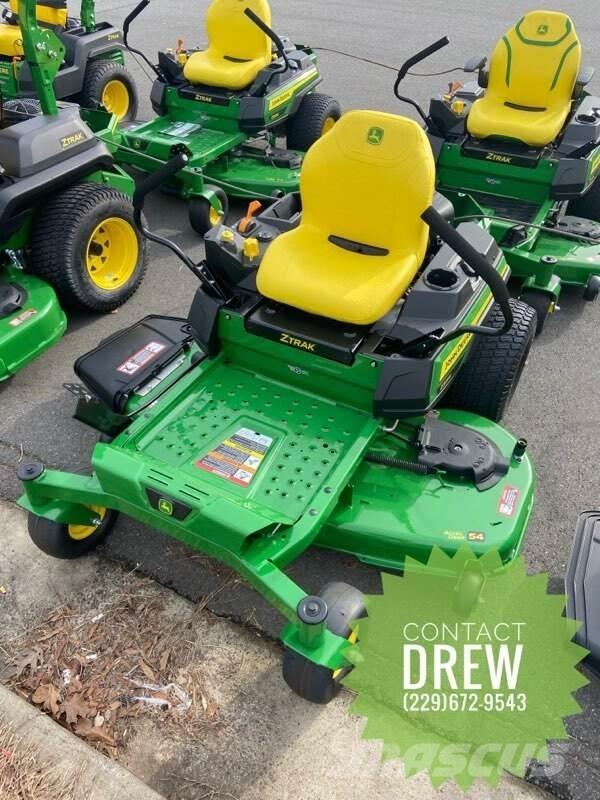 John Deere Z325E Segadoras profesionales