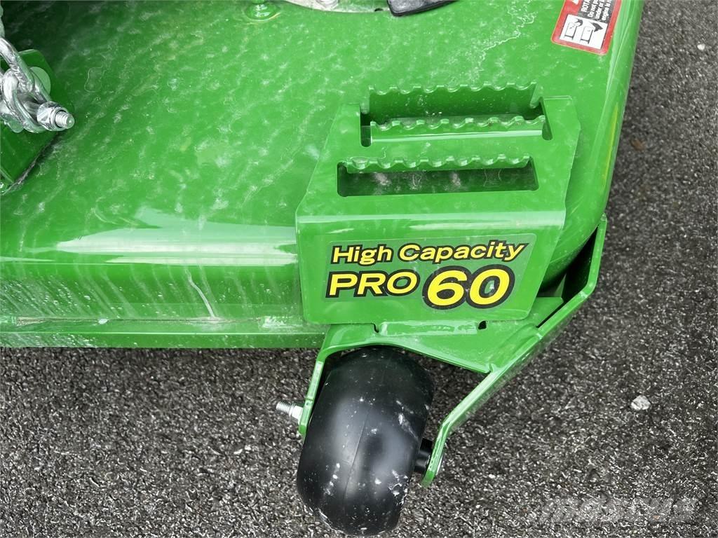 John Deere Z720E Segadoras profesionales