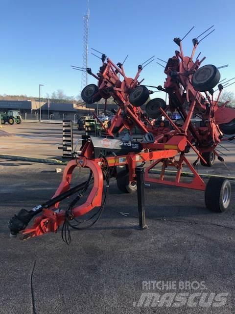 Kuhn GF8702 Rastrilladoras y rastrilladoras giratorias