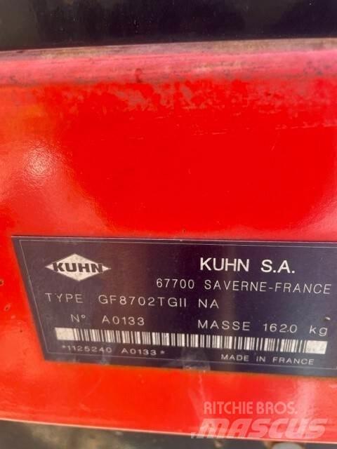 Kuhn GF8702 Rastrilladoras y rastrilladoras giratorias