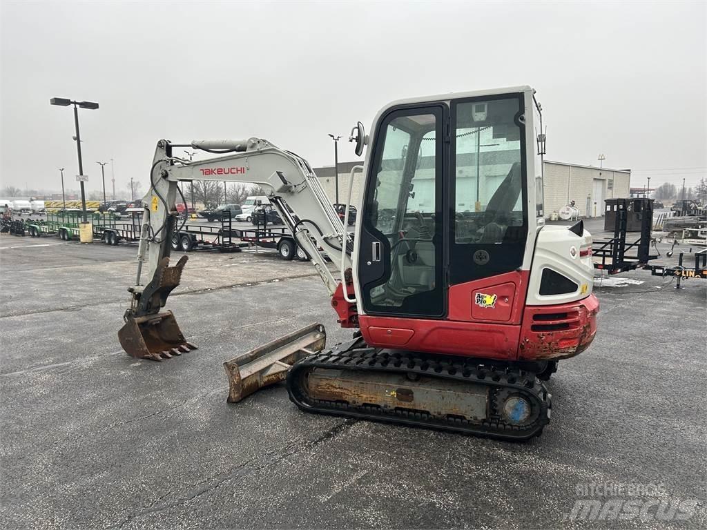 Takeuchi TB240C Miniexcavadoras