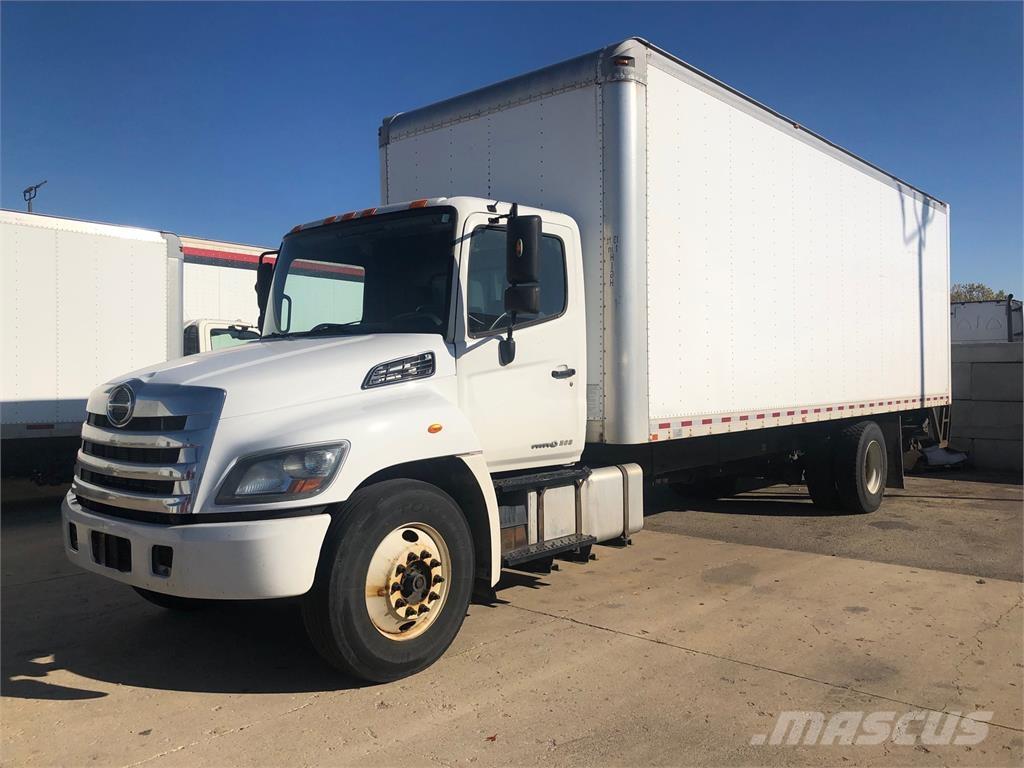 Hino 268A Camiones con caja de remolque
