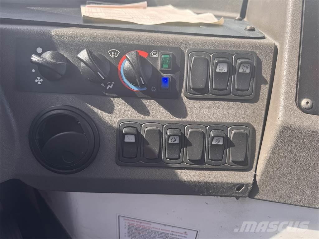 Ottawa T2 4X2 Otros camiones