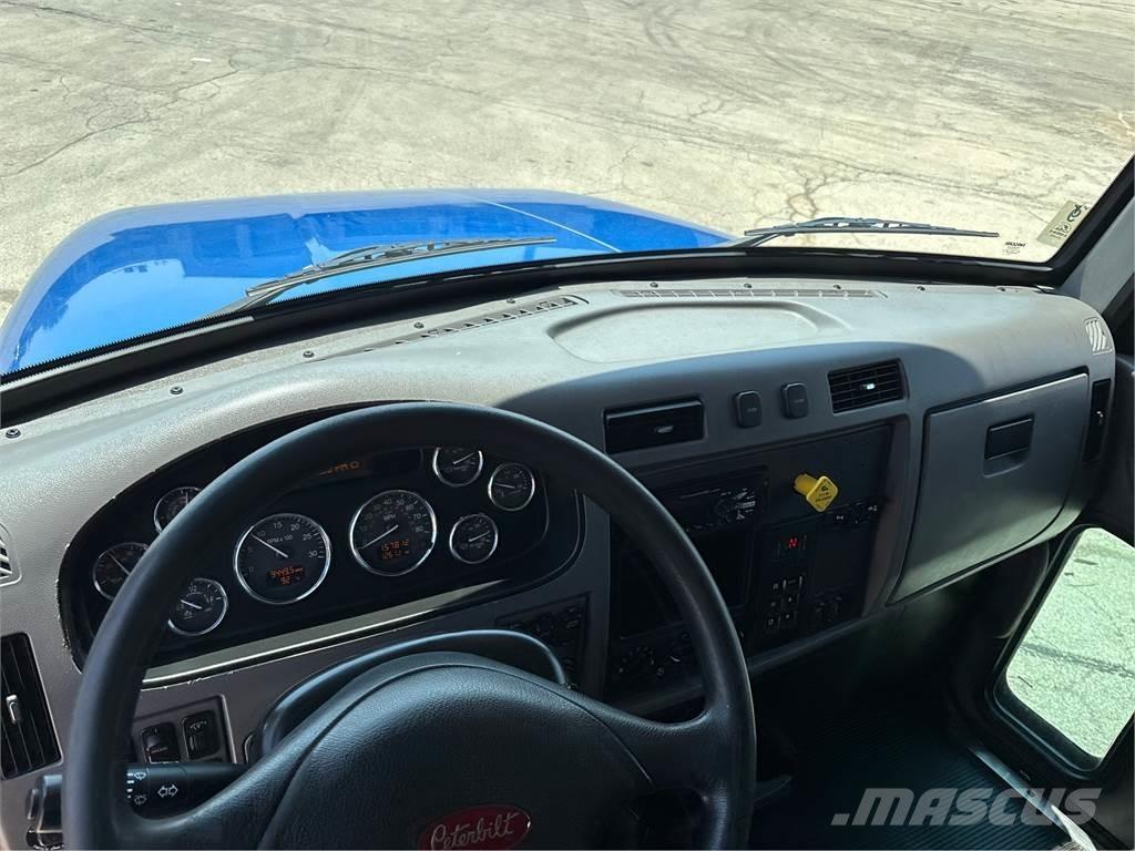 Peterbilt 337 Camiones con caja de remolque