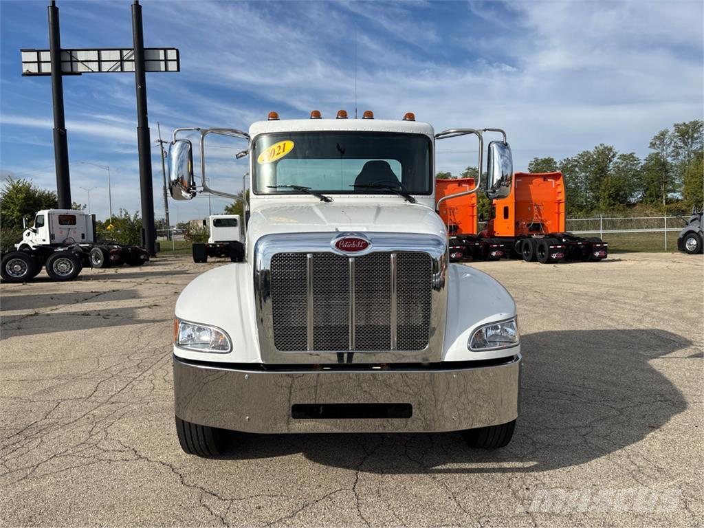 Peterbilt 337 Camiones con chasís y cabina