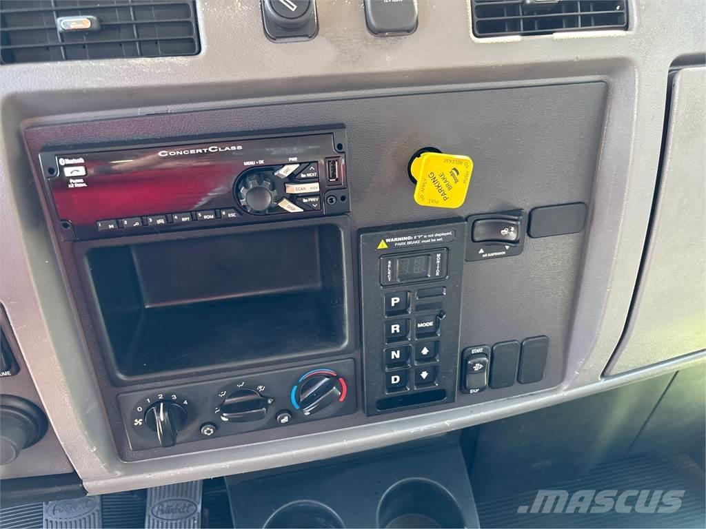 Peterbilt 337 Camiones con caja de remolque