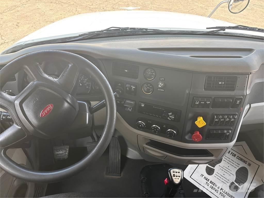 Peterbilt 567 Camiones tractor
