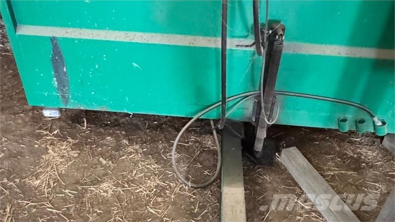 AS vognen Otros remolques