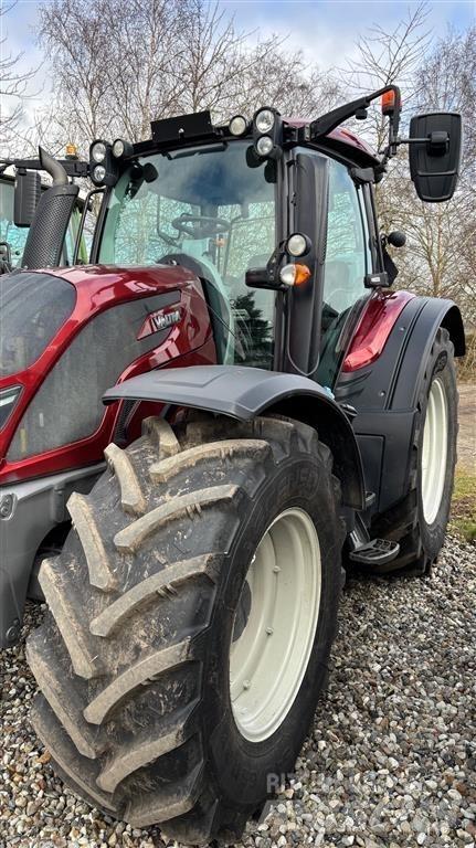 Valtra N174 Tractores