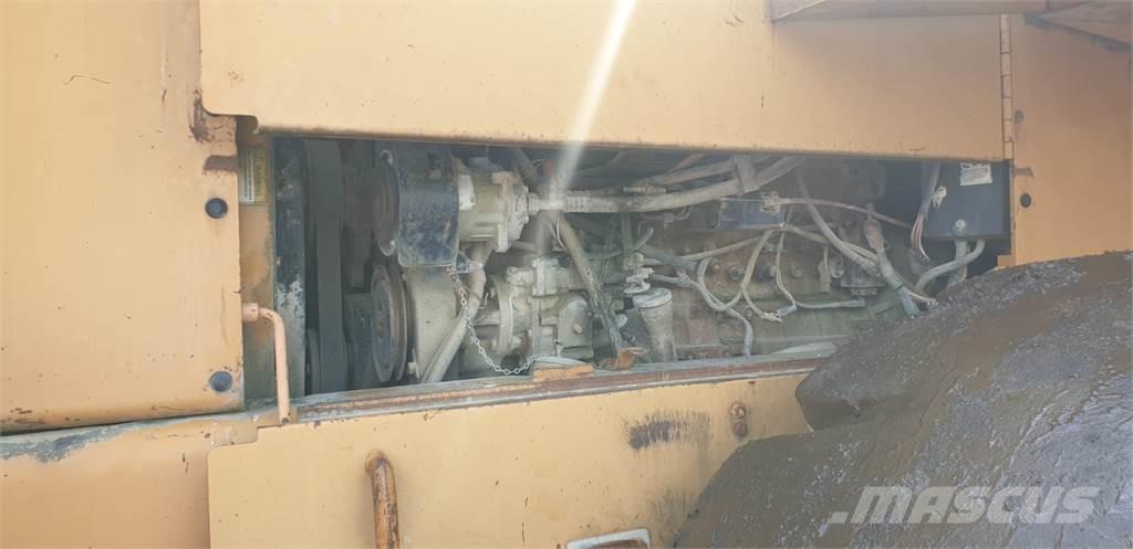 CASE 921 B Cargadoras sobre ruedas