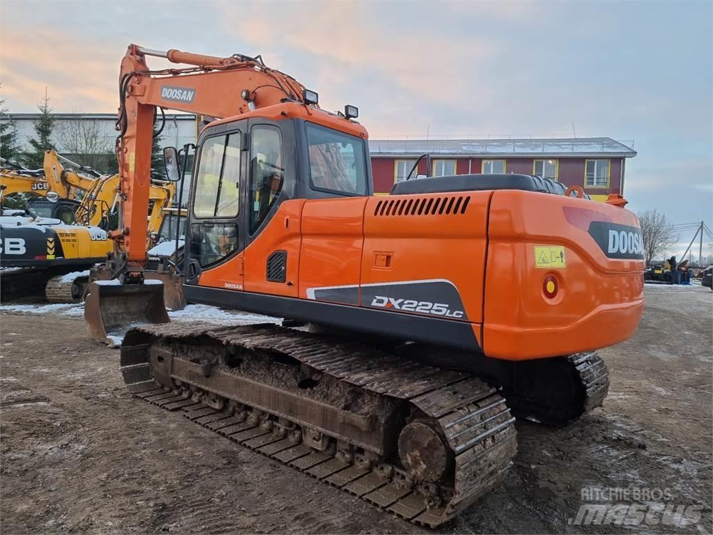 Doosan DX225LC Excavadoras sobre orugas