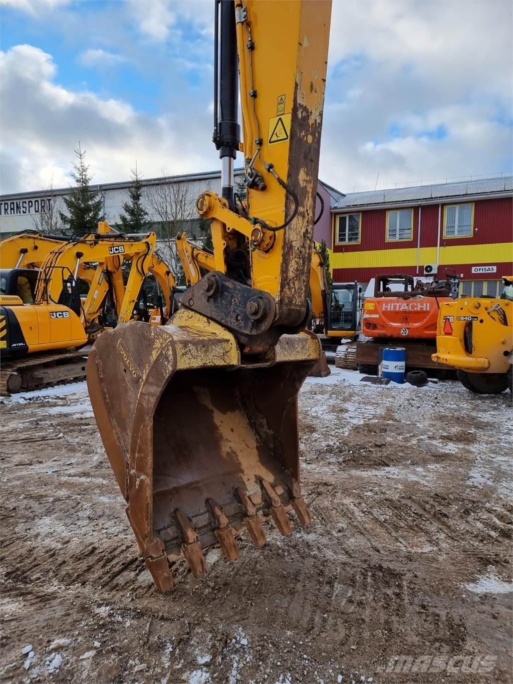 JCB JS220LC Plus Excavadoras sobre orugas