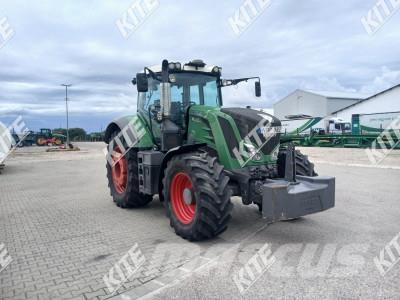 Fendt 826 VARIO Tractores