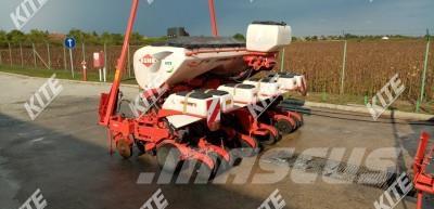 Kuhn Maxima 2TS Perforadoras combinadas