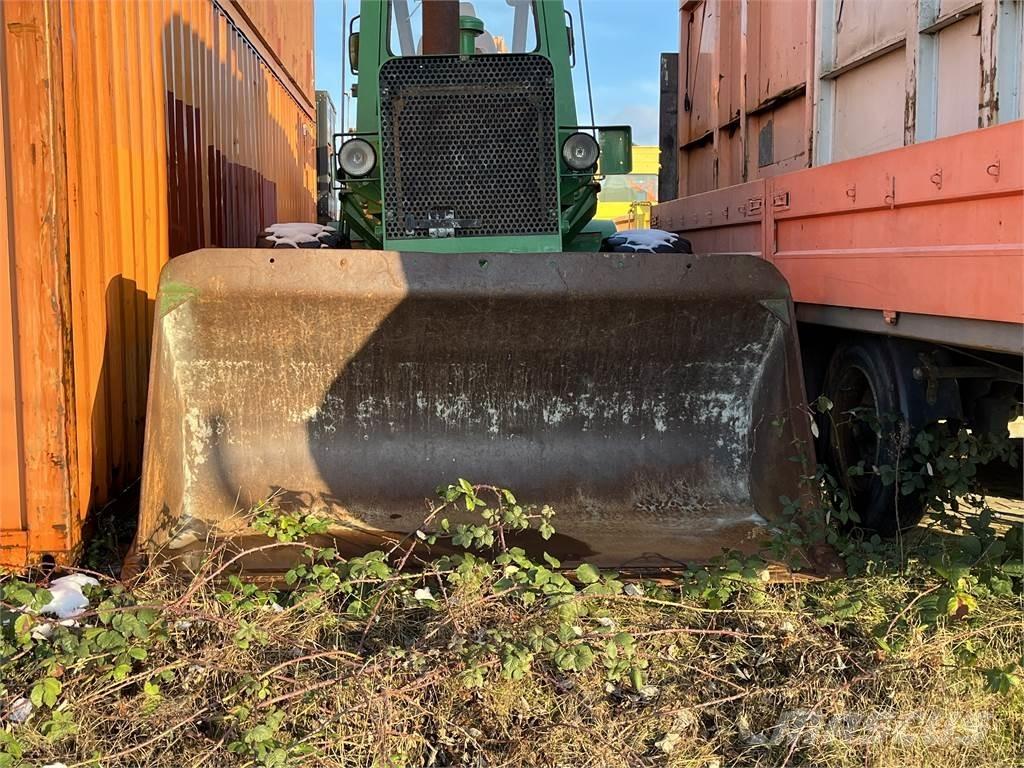 Fiat 645 B Cargadoras sobre ruedas