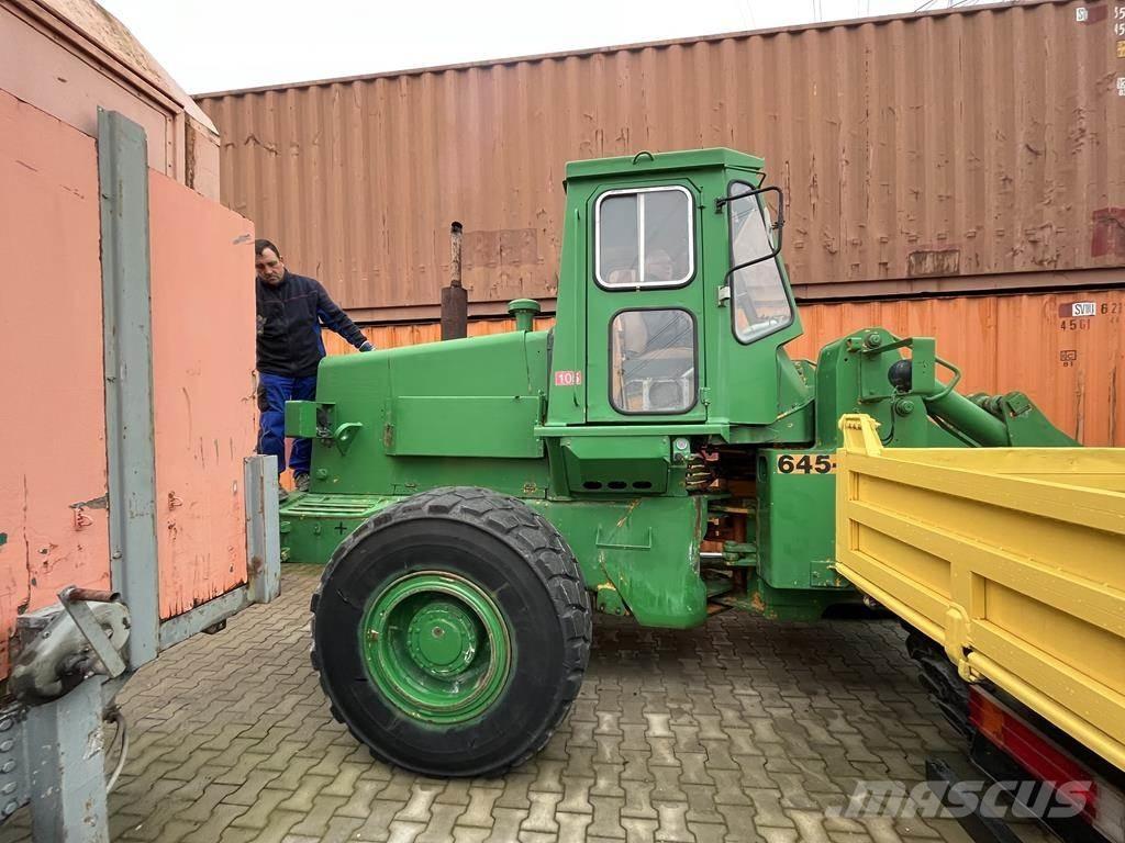Fiat 645 B Cargadoras sobre ruedas